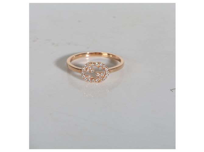 Gucci Interlocking G Ring aus Roségold und Diamanten - Ansicht 5
