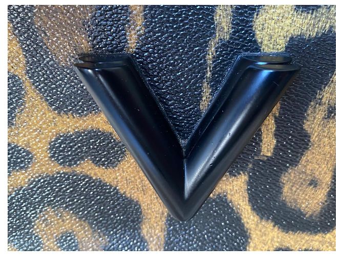 Borsa a mano Louis Vuitton Twist MM Cat Print Marrone Nero Stampa leopardo - vista 5