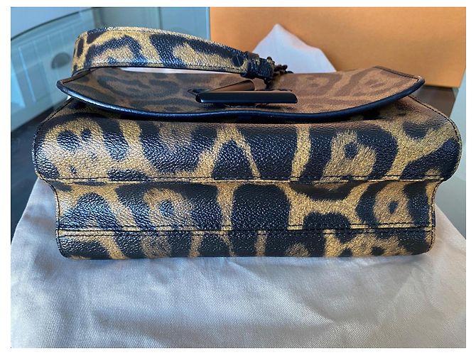 Borsa a mano Louis Vuitton Twist MM Cat Print Marrone Nero Stampa leopardo - vista 6