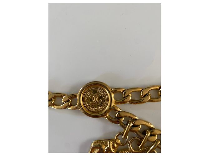 Première Chanel Kettengürtel mit Anhängern Golden - Ansicht 4