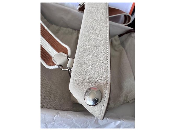 Borsa a tracolla Hermès Videpoches in pelle grana Beige Crema Silver hardware - vista 10