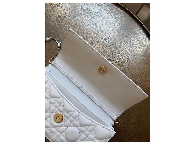 Christian Dior Lady Dior Wallet on Chain Beige - vista 11