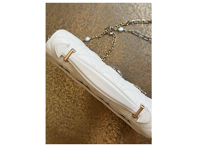 Christian Dior Lady Dior Wallet on Chain Beige - vista 9