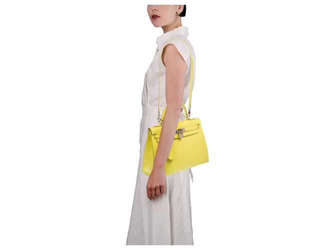 Hermès Bolso HERMES Kelly 32 en Cuero Amarillo - 103818 - vista 13