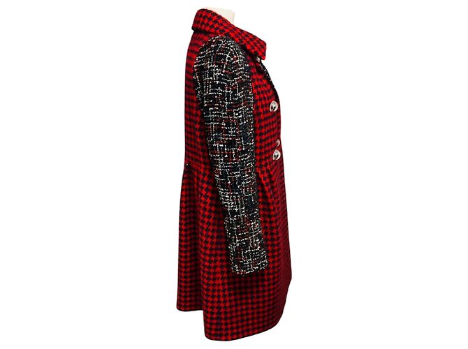 Abrigo de tweed largo medio cruzado Chanel Rojo / Azul / Negro Multi con botones logo CC - vista 2