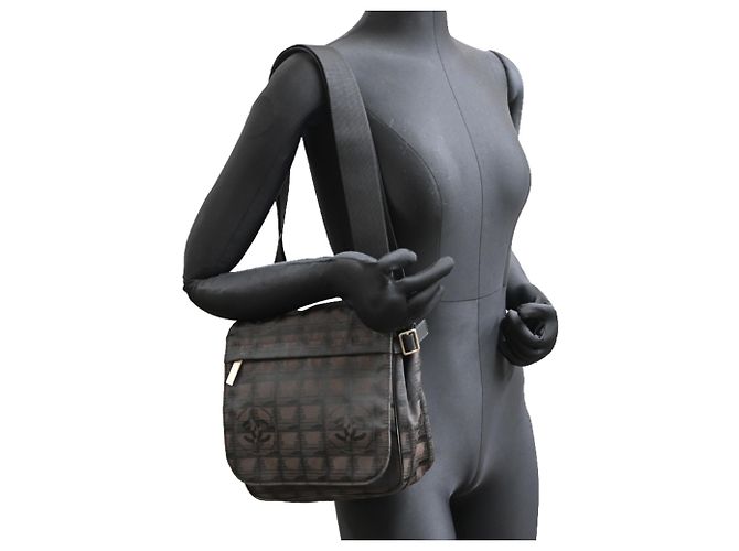 Borsa a tracolla Chanel New Travel da donna A29347 Marrone - vista 9