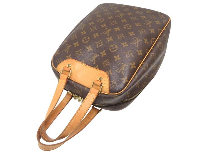 Louis Vuitton Excursion Handbag Brown - view 4
