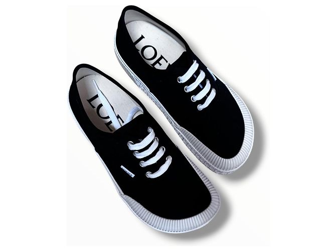 Loewe Sneaker aus Canvas in Schwarz Weiß - Ansicht 12