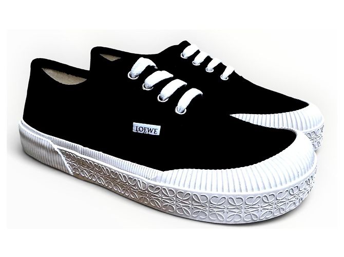 Sneakers Loewe Terra Vulca Lace UP in camoscio nero - vista 11