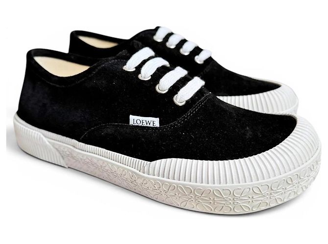 Sneakers Loewe Terra Vulca Lace UP in camoscio nero - vista 15
