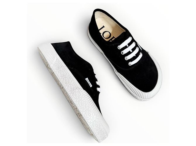 Sneakers Loewe Terra Vulca Lace UP in camoscio nero - vista 18