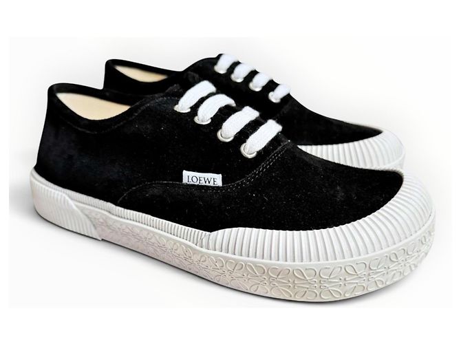 Sneakers Loewe Terra Vulca Lace UP in camoscio nero - vista 3