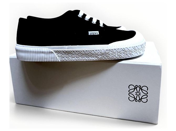 Sneakers Loewe Terra Vulca Lace UP in camoscio nero - vista 5