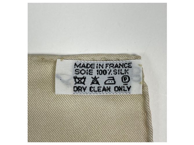 Silk In Hermès Foulard Hermes Carre 90 Paridaiza Multicolore Beige - vista 2