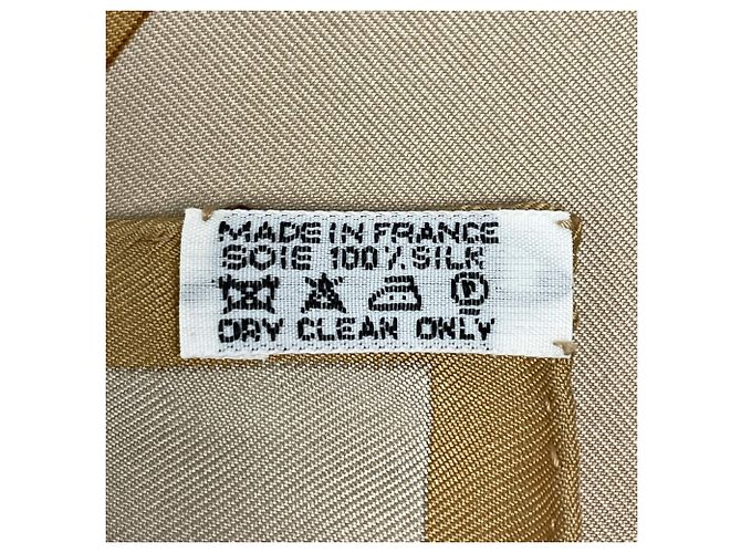 Hermès Foulard Hermes Carre 90 Au gré du vent Beige - vista 2