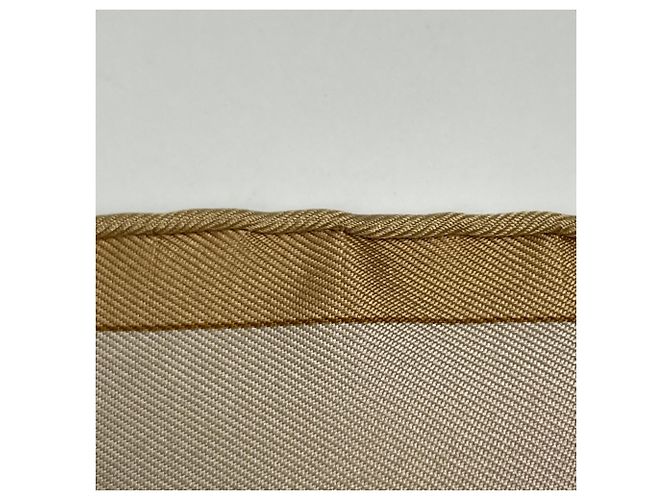 Hermès Foulard Hermes Carre 90 Au gré du vent Beige - vista 3