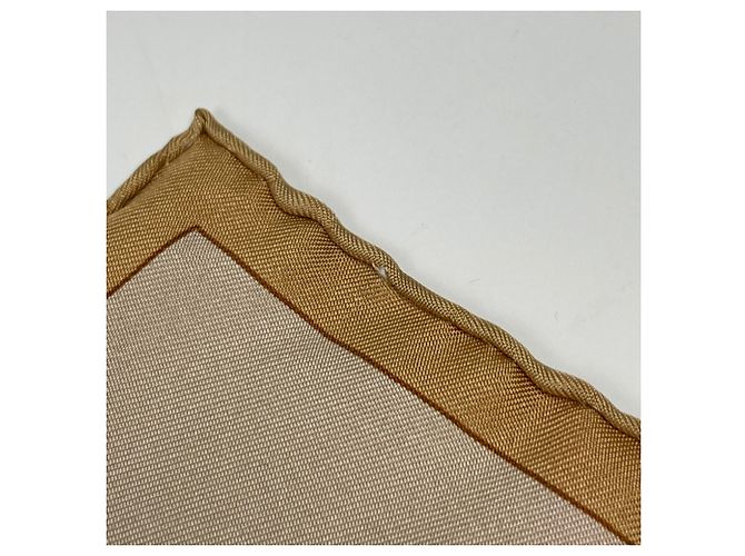 Hermès Foulard Hermes Carre 90 Au gré du vent Beige - vista 4
