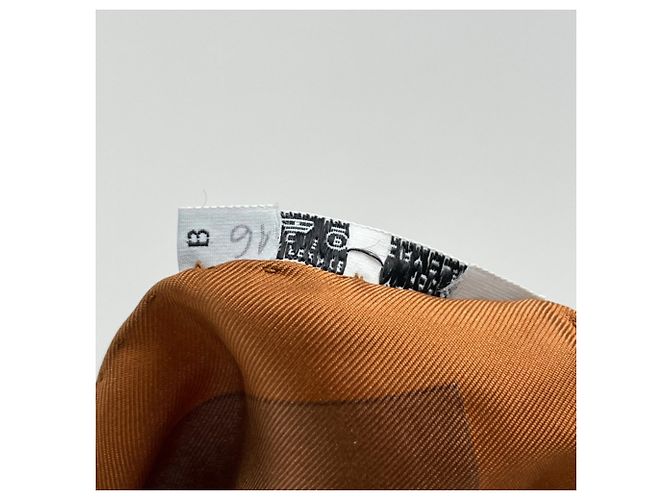 Hermès Foulard Hermes Carre 90 Parures des Sables Marrone Multicolore - vista 3