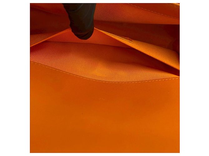 Borsa a tracolla Chanel Boy in pelle Arancione - vista 10