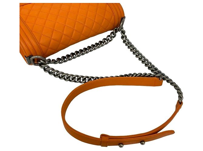 Borsa a tracolla Chanel Boy in pelle Arancione - vista 4