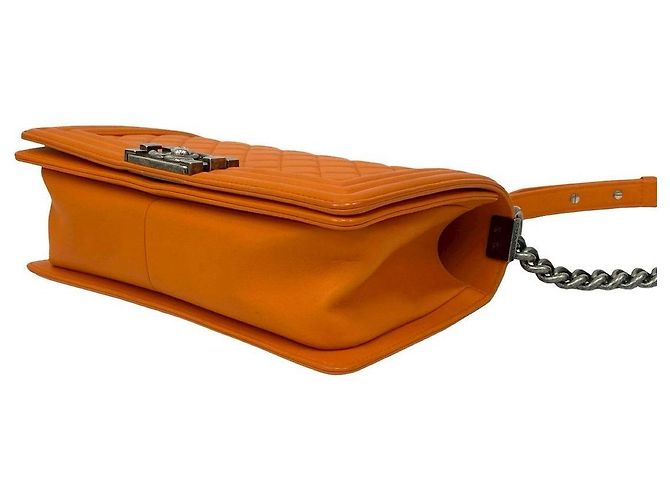 Borsa a tracolla Chanel Boy in pelle Arancione - vista 8