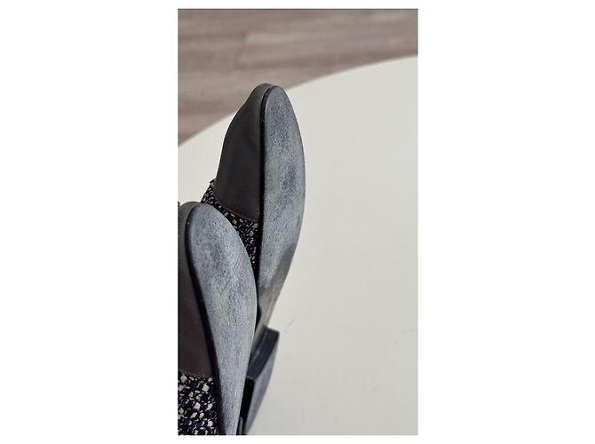 Ballerine in tweed Chanel con dettaglio a catena Nero Bianco - vista 2