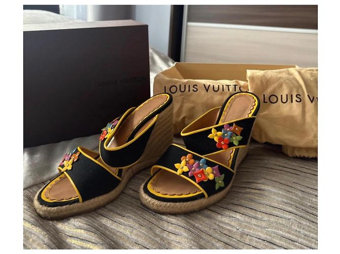 Sandali espadrillas con zeppa Louis Vuitton in tela nera con decorazioni floreali Nero Multicolore - vista 8