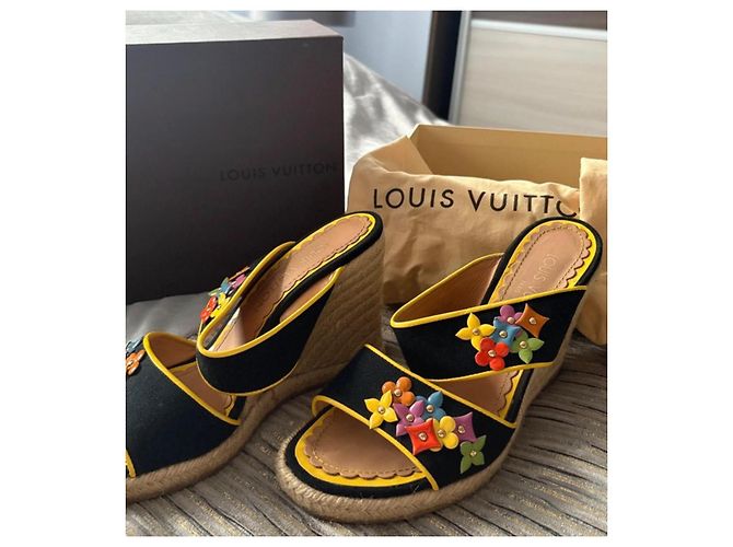 Sandali espadrillas con zeppa Louis Vuitton in tela nera con decorazioni floreali Nero Multicolore - vista 9