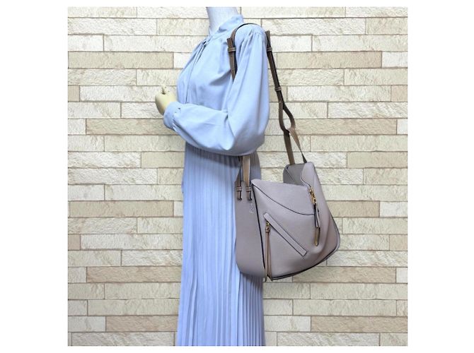 Loewe Hammock Small Schultertasche Braun Beige - Ansicht 2