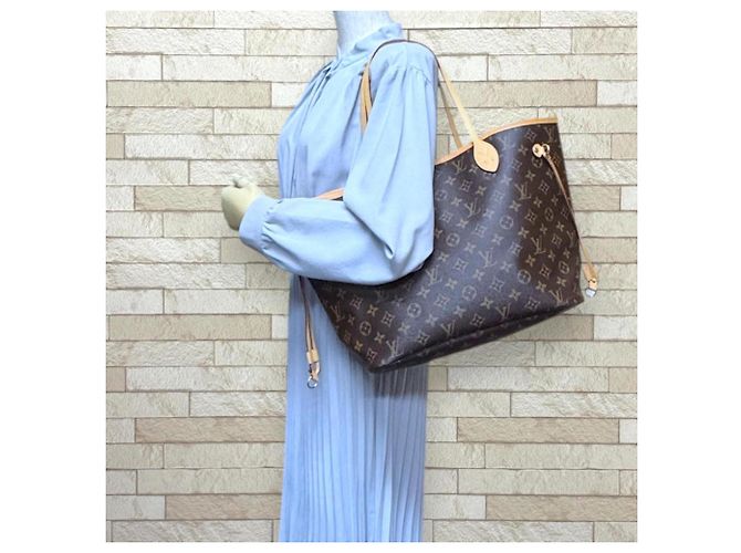 Borsa Tote Louis Vuitton Neverfull MM Monogram Marrone Fuschia - vista 2