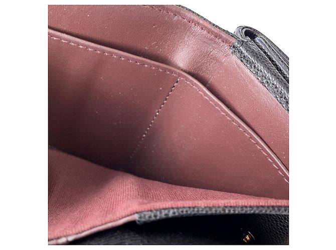 Chanel Matelassé Tri-Fold Wallet in Black Schwarz - Ansicht 11