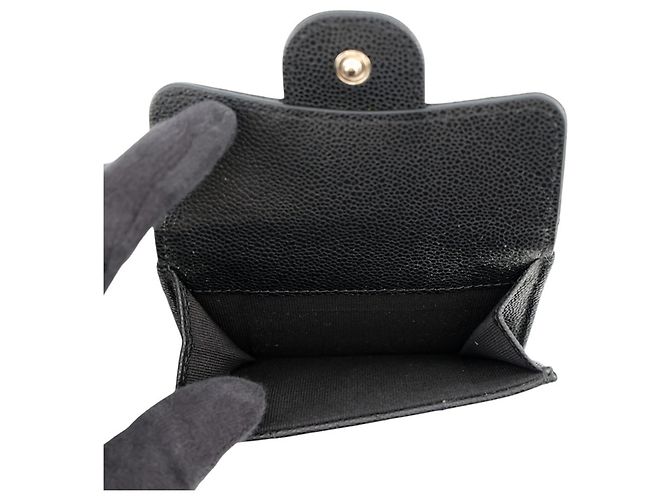Chanel Matelassé Tri-Fold Wallet in Black Schwarz - Ansicht 6
