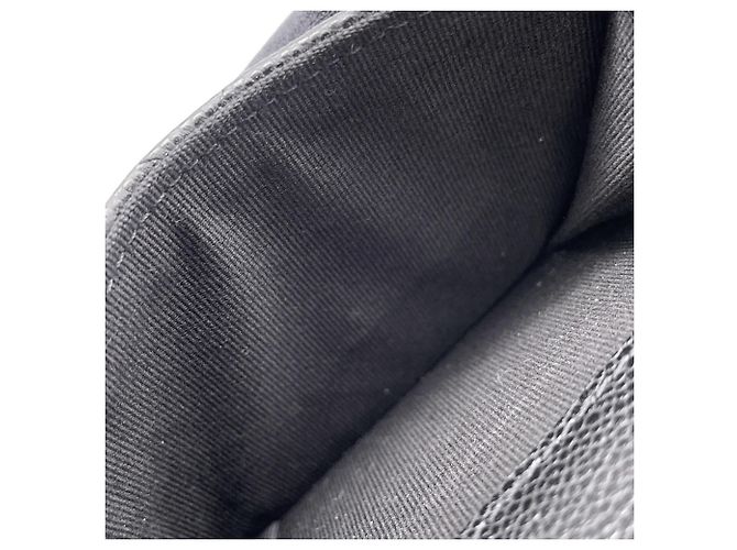 Chanel Matelassé Tri-Fold Wallet in Black Schwarz - Ansicht 9