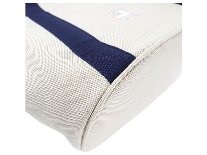 Hermès White Toile Cabriole Wickeltasche Marineblau - Ansicht 10