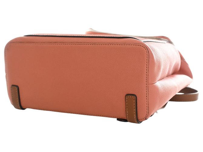 LOEWE Goya kleiner Lederrucksack in Rosa Pink - Ansicht 13