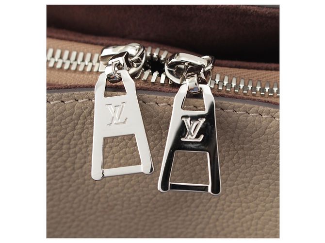 Louis Vuitton Beige Monogramm Mahina Haumea - Ansicht 7