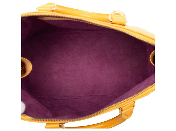 Louis Vuitton Yellow Epi Alma PM Giallo - vista 4