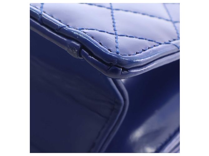 Chanel Blue CC Quilted Patent Square Flap - vista 11