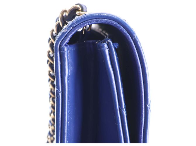 Chanel Blue CC Quilted Patent Square Flap - vista 14