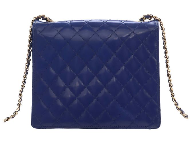 Chanel Blue CC Quilted Patent Square Flap - vista 4