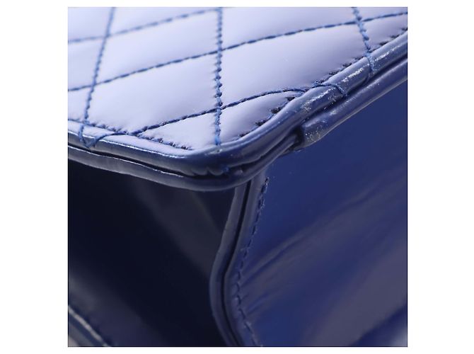 Chanel Blue CC Quilted Patent Square Flap - vista 9