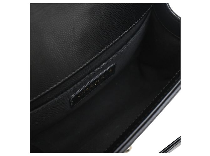 Chanel Black Small Quilted Caviar Boy Flap Nero - vista 4