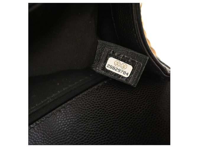 Chanel Black Small Quilted Caviar Boy Flap Nero - vista 5