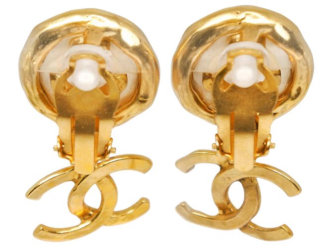 Orecchini a clip Chanel Gold CC placcati oro con perle sintetiche D'oro - vista 2