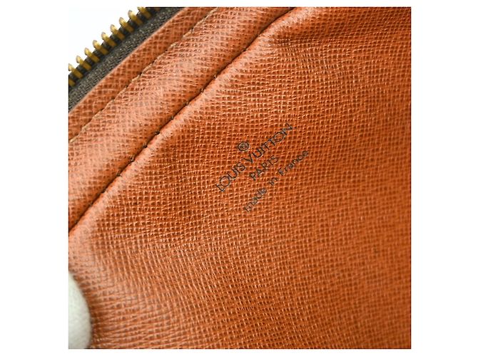 Louis Vuitton Pochette Marly Bandouliere Monogram Canvas medium Marrone - vista 4