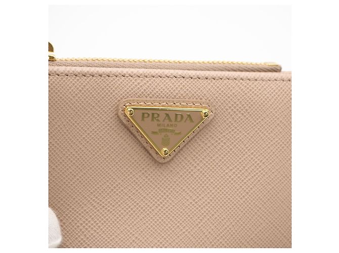 Billetera bi-fold Prada Saffiano Triangle Beige - vista 10