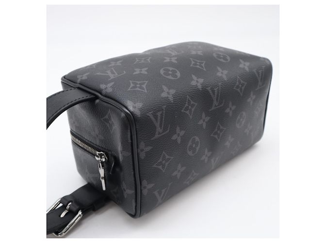 Borsa a pochette Louis Vuitton Monogram Eclipse Marrone Nero - vista 5
