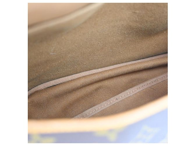 Louis Vuitton Saumur Monogram 43 Marrone - vista 3