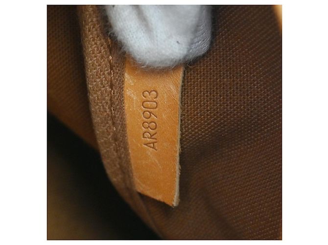 Louis Vuitton Saumur Monogram 43 Marrone - vista 4