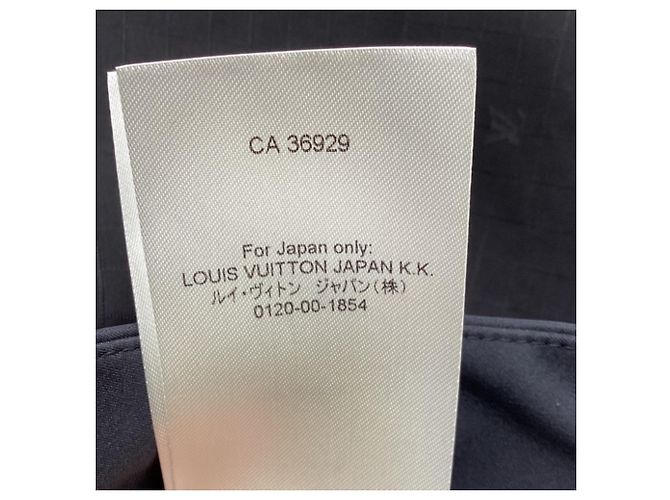 Louis Vuitton 2-Way Detachable Cargo Pants in Black Polyamide - view 3